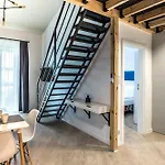 Nowa Kamienica Centrum Szymanowskiego 22a アパートホテル 4*