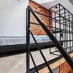 Nowa Kamienica Centrum Szymanowskiego 22a アパートホテル 4*