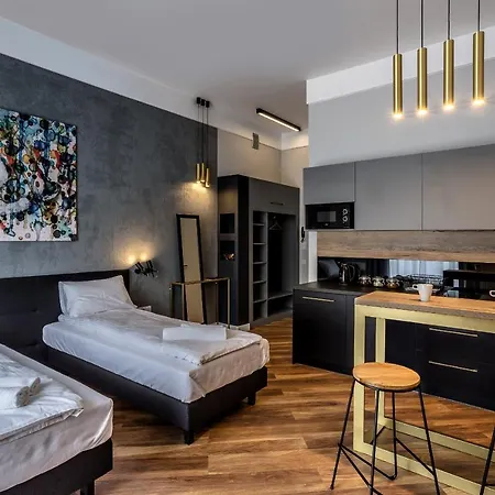 Nowa Kamienica Centrum Szymanowskiego 22a 3*