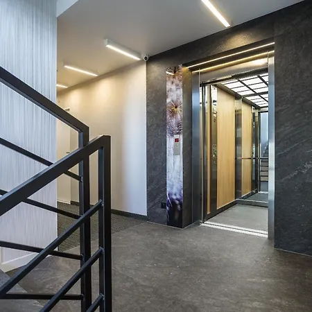 Nowa Kamienica Centrum Szymanowskiego 22a Apartahotel 4*