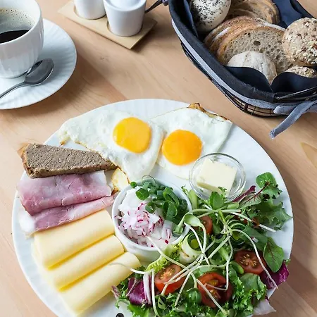 Aparthotel Nowa Kamienica Centrum Szymanowskiego 22a 3*