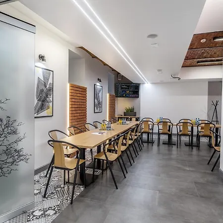 Nowa Kamienica Centrum Szymanowskiego 22a Апарт-готель Ченстохова