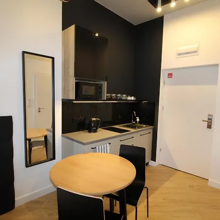 Nowa Kamienica Centrum Szymanowskiego 22a Apartahotel Częstochowa