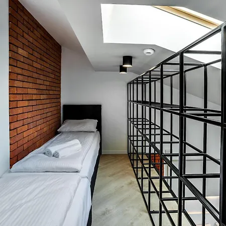 Aparthotel Nowa Kamienica Centrum Szymanowskiego 22a 3*