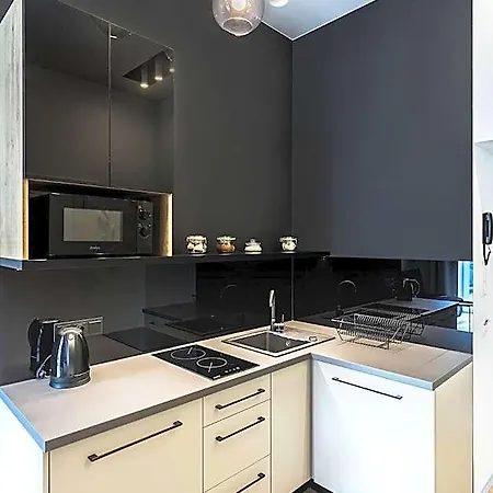 Nowa Kamienica Centrum Szymanowskiego 22a 4*