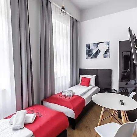 Nowa Kamienica Centrum Szymanowskiego 22a Apartmanhotel 4*