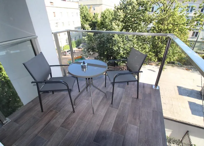 Nowa Kamienica Centrum Szymanowskiego 22a 4*