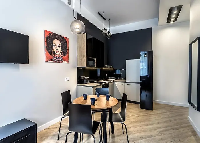 Nowa Kamienica Centrum Szymanowskiego 22a ブィドゴシュチュ