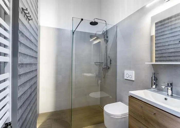 Nowa Kamienica Centrum Szymanowskiego 22a Częstochowa